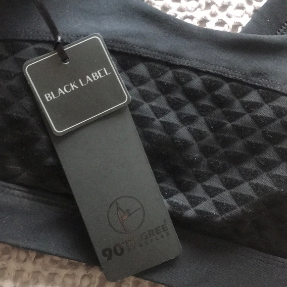 SOLD 90 DEGREE by REFLEX black sports bra SMALL NWT $58 - Picture 2 of 5